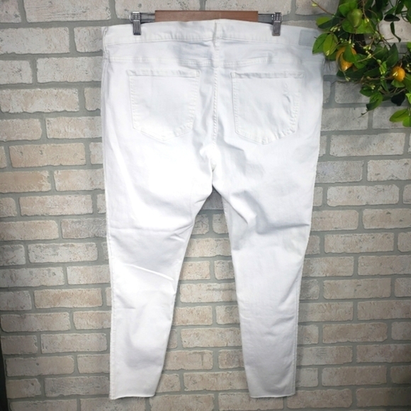 EXPRESS Mid Rise Stretch Ankle Leggings White Size 18L - Picture 2 of 9